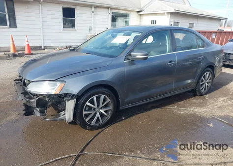 2017 Volkswagen Jetta 1.4T Se z USA, uszkodzony, nr VIN 3VWDB7AJ3HM272477